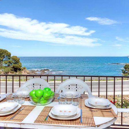 Apartament Grifeu Llança Екстериор снимка