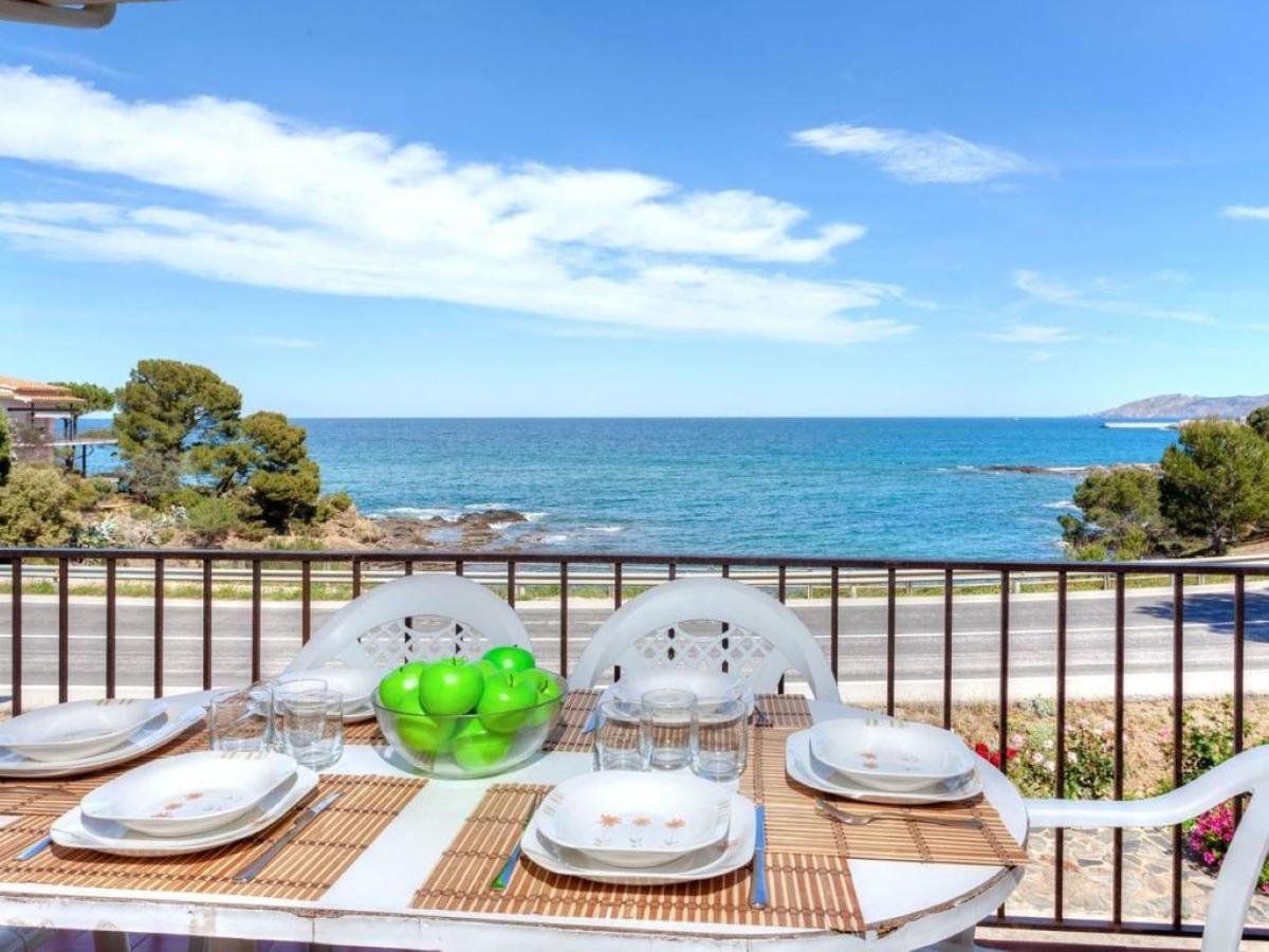 Apartament Grifeu Llança Екстериор снимка
