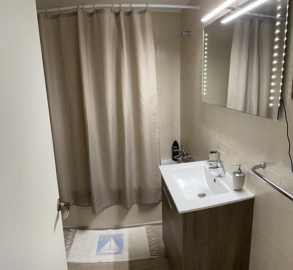 Apartament Grifeu Llança Екстериор снимка